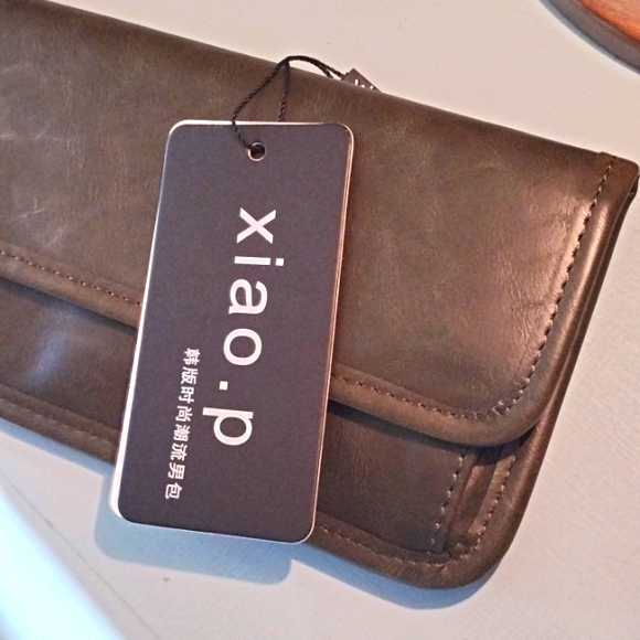 New With Tags Men's Clutch Wallet Green Leather - Picture 1 of 10